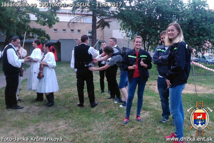 img00008.jpg